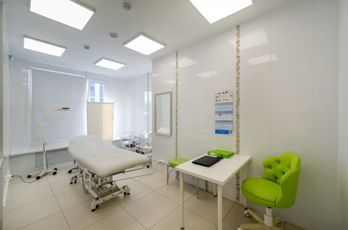 441922052__https://filllin.ru/api/media/clinic/c41c14f8-344e-4c8e-aa5f-304ee3496590-6641d6971b708b73903b2c1d.png