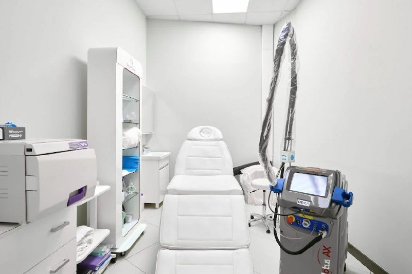 423816802__https://filllin.ru/api/media/clinic/c44d1291-39ab-4ddd-b1ef-a558d2328f87-67618e0e145943c8628e7ed5.jpg