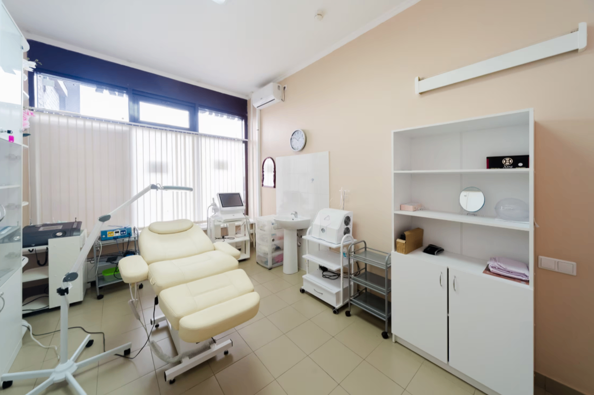 100855476__https://filllin.ru/api/media/clinic/c45f12df-3486-4166-af51-3d7af8afa1cc-6641d6971b708b73903b2c1d.png