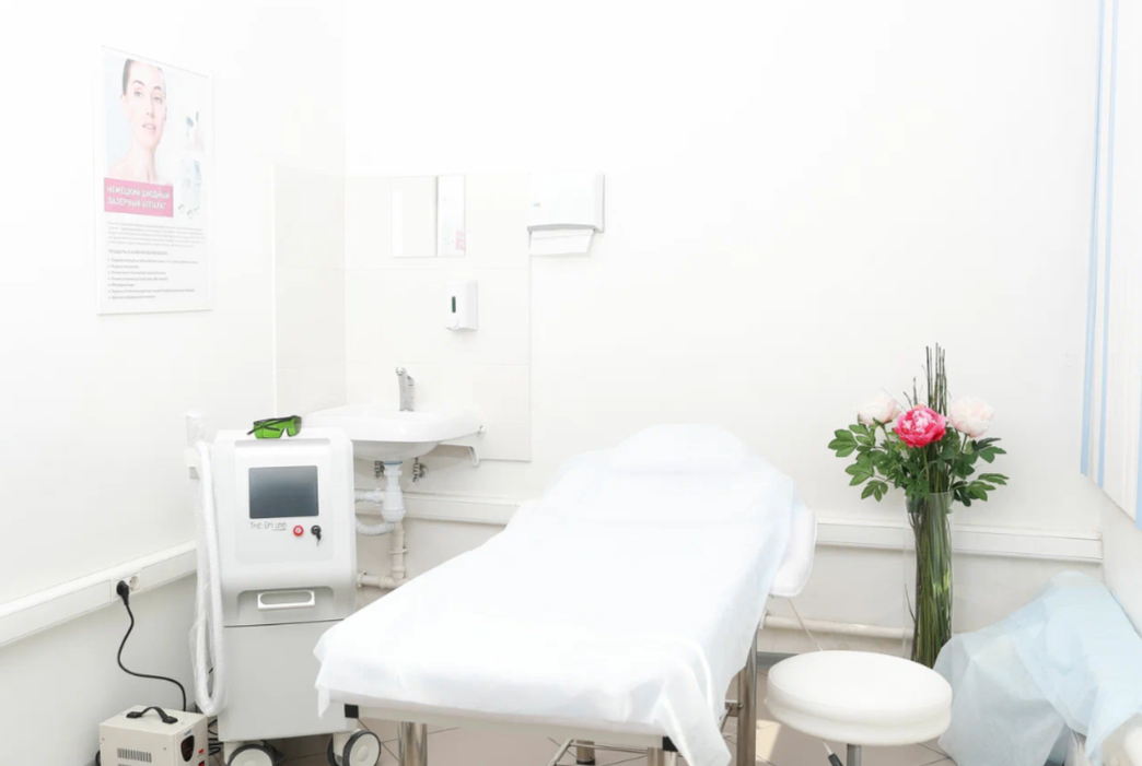 456771100__https://filllin.ru/api/media/clinic/c5207b11-f645-4d08-908a-a76d750cab7d-6641d6971b708b73903b2c1d.png