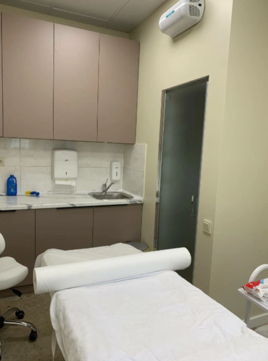 163302295__https://filllin.ru/api/media/clinic/c5cc3a4f-8b2e-418f-ac9e-dbe113195ef9-6641d6971b708b73903b2c1d.png