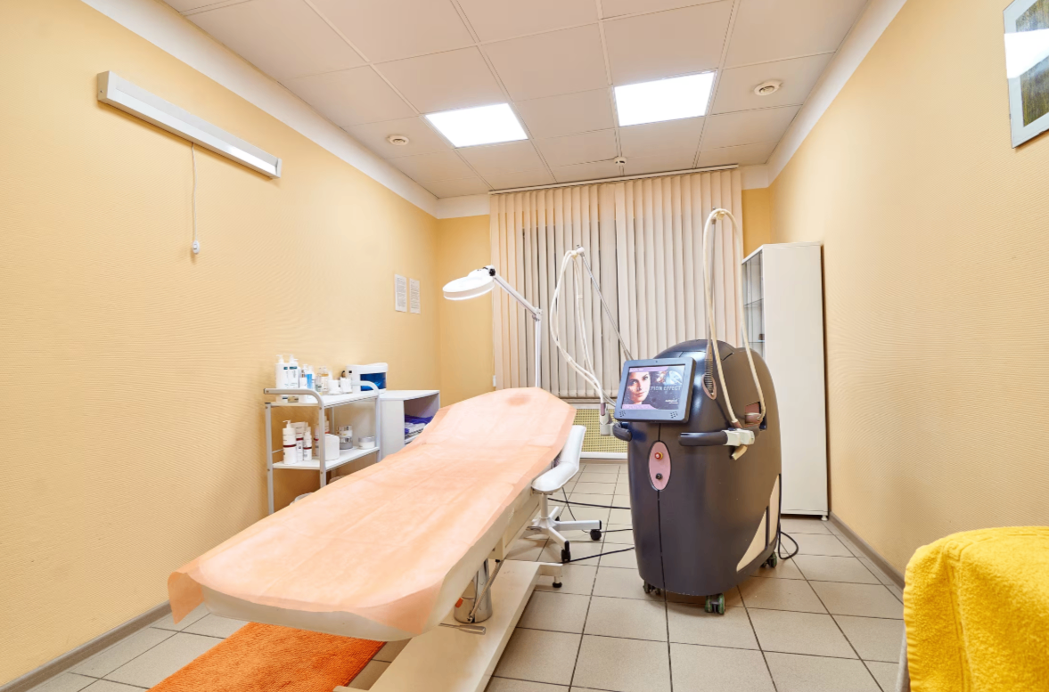 244952986__https://filllin.ru/api/media/clinic/c726f3d3-576f-447b-a0a7-69448903f9ba-6641d6971b708b73903b2c1d.png