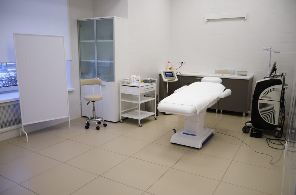 701583149__https://filllin.ru/api/media/clinic/c76c4c4c-f801-43da-a930-2944a83041c8-68d2b334d611ae3c0dcef079.png