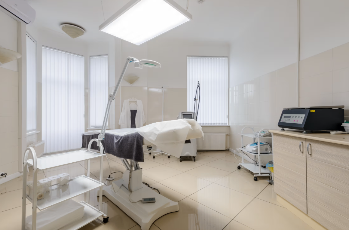 701654376__https://filllin.ru/api/media/clinic/c9235c67-29a6-4cbc-9bcc-c576249855db-68d2b334d611ae3c0dcef079.png