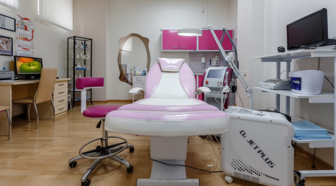 701429872__https://filllin.ru/api/media/clinic/cb2ab581-959d-4536-8e30-92844549372b-68d2b334d611ae3c0dcef079.png