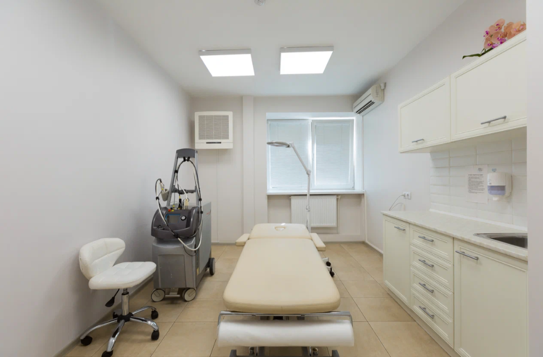 295571714__https://filllin.ru/api/media/clinic/d17b021d-e945-4182-990a-e0376548b0df-6641d6971b708b73903b2c1d.png