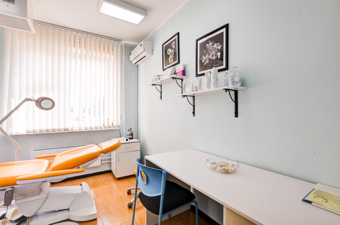199866833__https://filllin.ru/api/media/clinic/d1ffd425-9821-45c3-b049-ff60728e236e-6641d6971b708b73903b2c1d.png