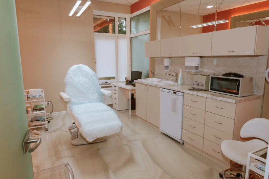 433839291__https://filllin.ru/api/media/clinic/d8b0bdb4-677d-4173-9675-c2ef39356800-6641d6971b708b73903b2c1d.png