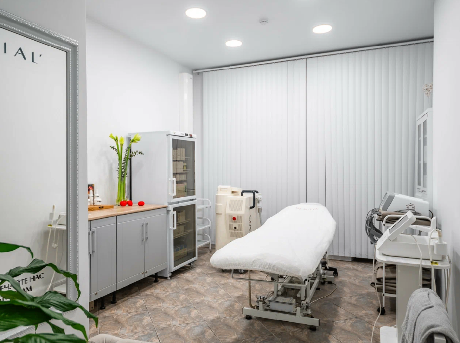 132419384__https://filllin.ru/api/media/clinic/dfedcf0f-0144-4742-bac0-e4bde4ae7c4b-6641d6971b708b73903b2c1d.png