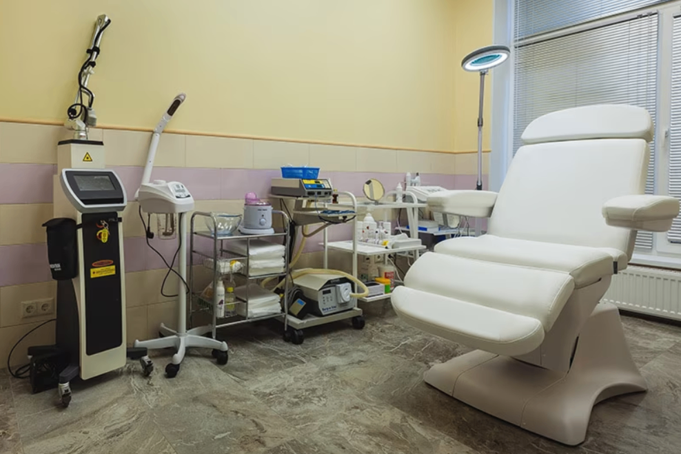143435903__https://filllin.ru/api/media/clinic/e5c95309-d3e7-40df-ae55-6f88c79e5dba-6641d6971b708b73903b2c1d.png