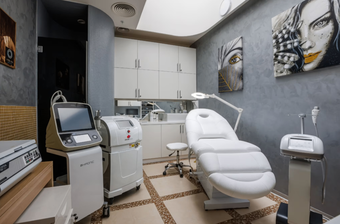 31433231__https://filllin.ru/api/media/clinic/e853af1a-98fb-40eb-9bc4-939d0f0f5941-6641d6971b708b73903b2c1d.png