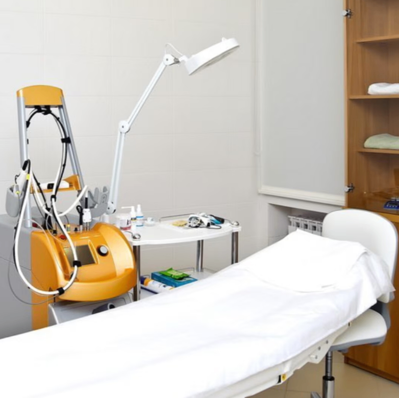 703658518__https://filllin.ru/api/media/clinic/e86c6a04-bad1-46e7-b2ec-440ee200cacf-68d2b334d611ae3c0dcef079.png