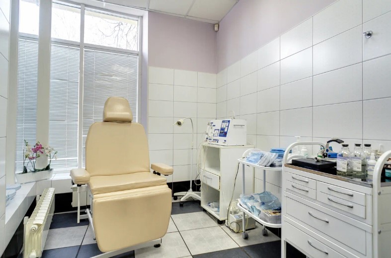437804506__https://filllin.ru/api/media/clinic/e8c47a1f-e6f1-47bf-9b2e-f2ebbe2c4653-67618e0e145943c8628e7ed5.jpg