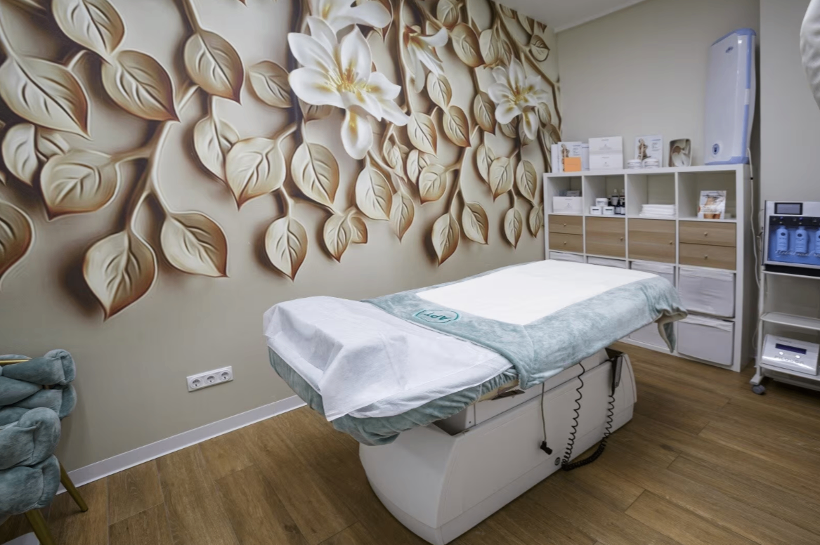 195565162__https://filllin.ru/api/media/clinic/e92b4244-9e0b-470f-b2aa-d466263a1829-6641d6971b708b73903b2c1d.png