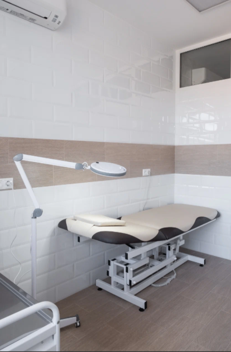 701665625__https://filllin.ru/api/media/clinic/ea3ddccc-ab9a-4b50-ba80-f7967981a68d-68d2b334d611ae3c0dcef079.png