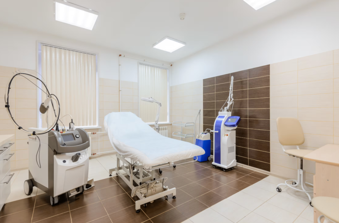 700021370__https://filllin.ru/api/media/clinic/f0ac8c39-50a6-4ca5-af61-646815a55fd6-68d2b334d611ae3c0dcef079.png