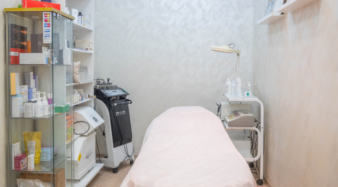 602861258__https://filllin.ru/api/media/clinic/f4f35e2c-f01e-411e-9b0b-9325efe949a7-68d2b334d611ae3c0dcef079.png