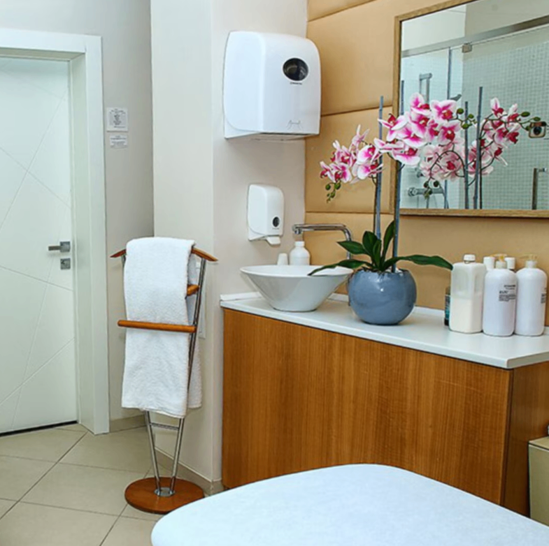 703658518__https://filllin.ru/api/media/clinic/f527ec28-9da6-4a10-a08d-93fb1dafb489-68d2b334d611ae3c0dcef079.png