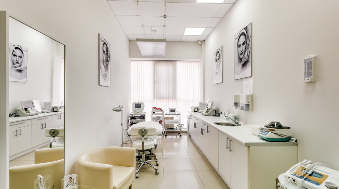 393047445__https://filllin.ru/api/media/clinic/fd9988ab-ec57-471d-8c49-5ec76f72f503-6641d6971b708b73903b2c1d.png
