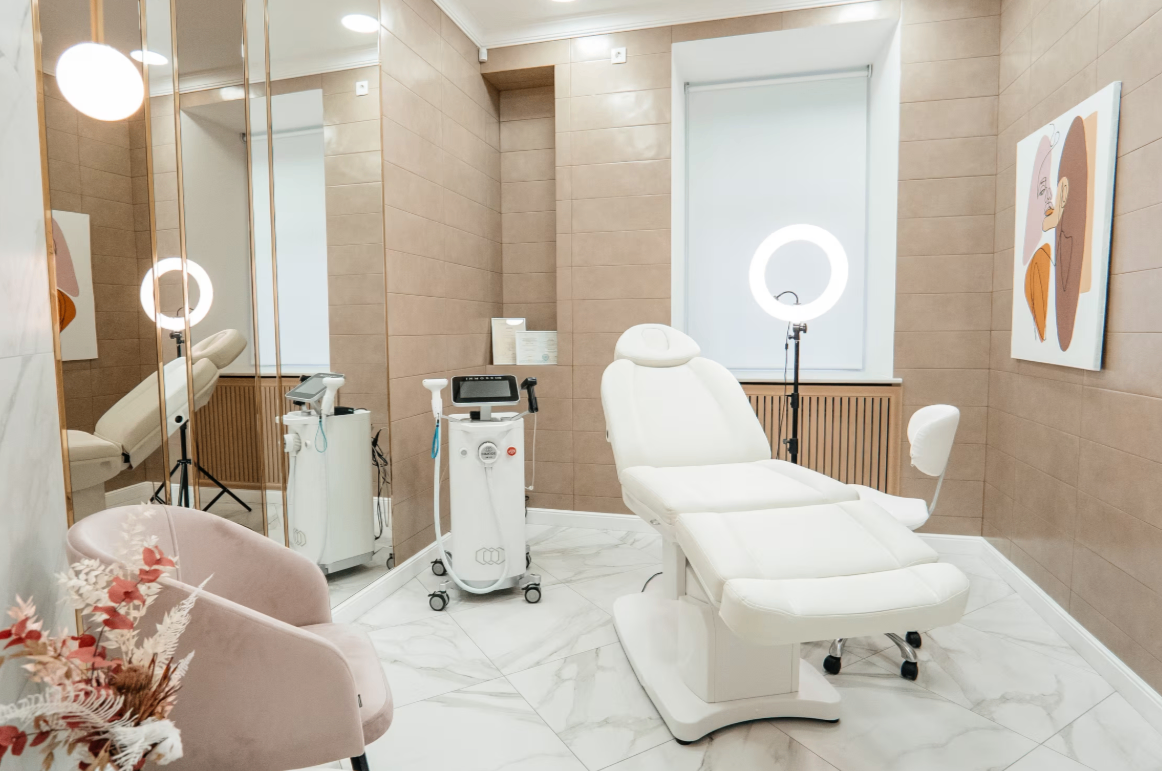 700335827__https://filllin.ru/api/media/clinic/fe49ef01-392b-4bc2-8b09-f5383259e4bc-68d2b334d611ae3c0dcef079.png