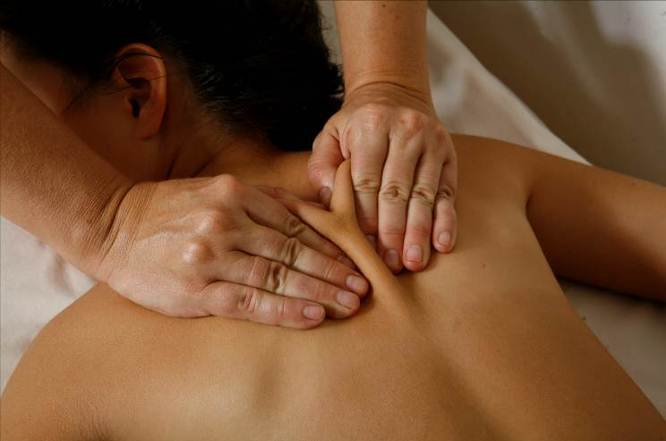 Медицинский массаж: спина (60 мин)