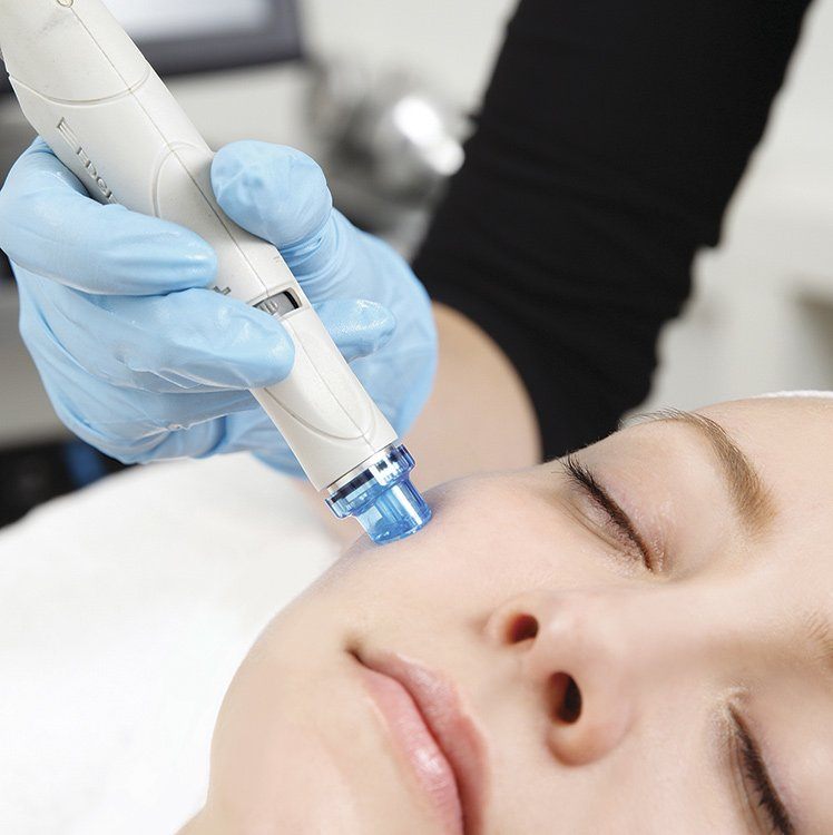 Вакуумная чистка Hydrafacial (очищение, базовая) + пилинг BIOREPEEL Cl3 Акция СЕНТЯБРЯ!