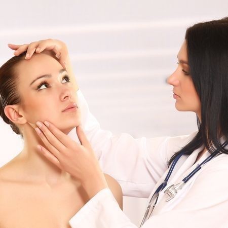 Прием дерматовенеролога-косметолога 