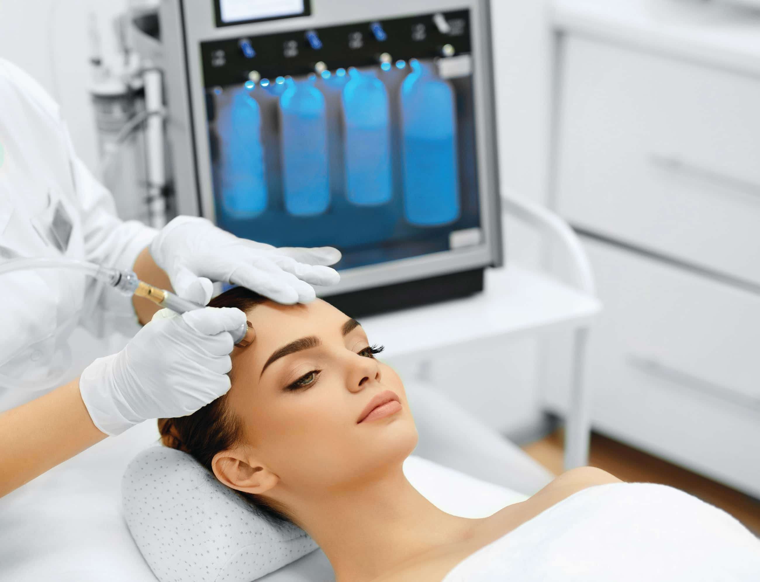 Hydrafacial, (выход в свет)